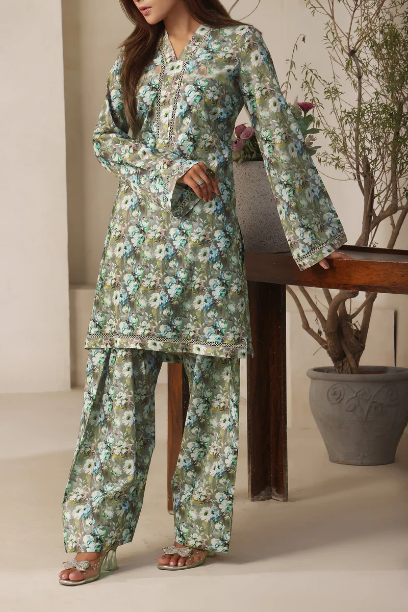 Aiza Momina Coords D-8215