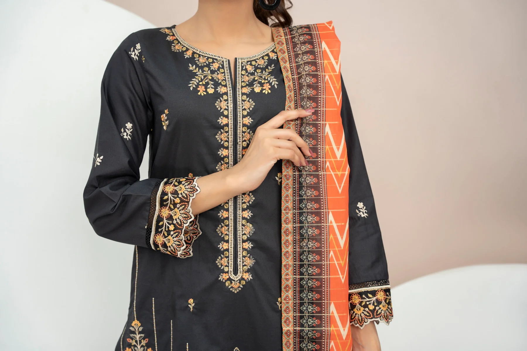 Anmol Emb D-1019 - Image 4