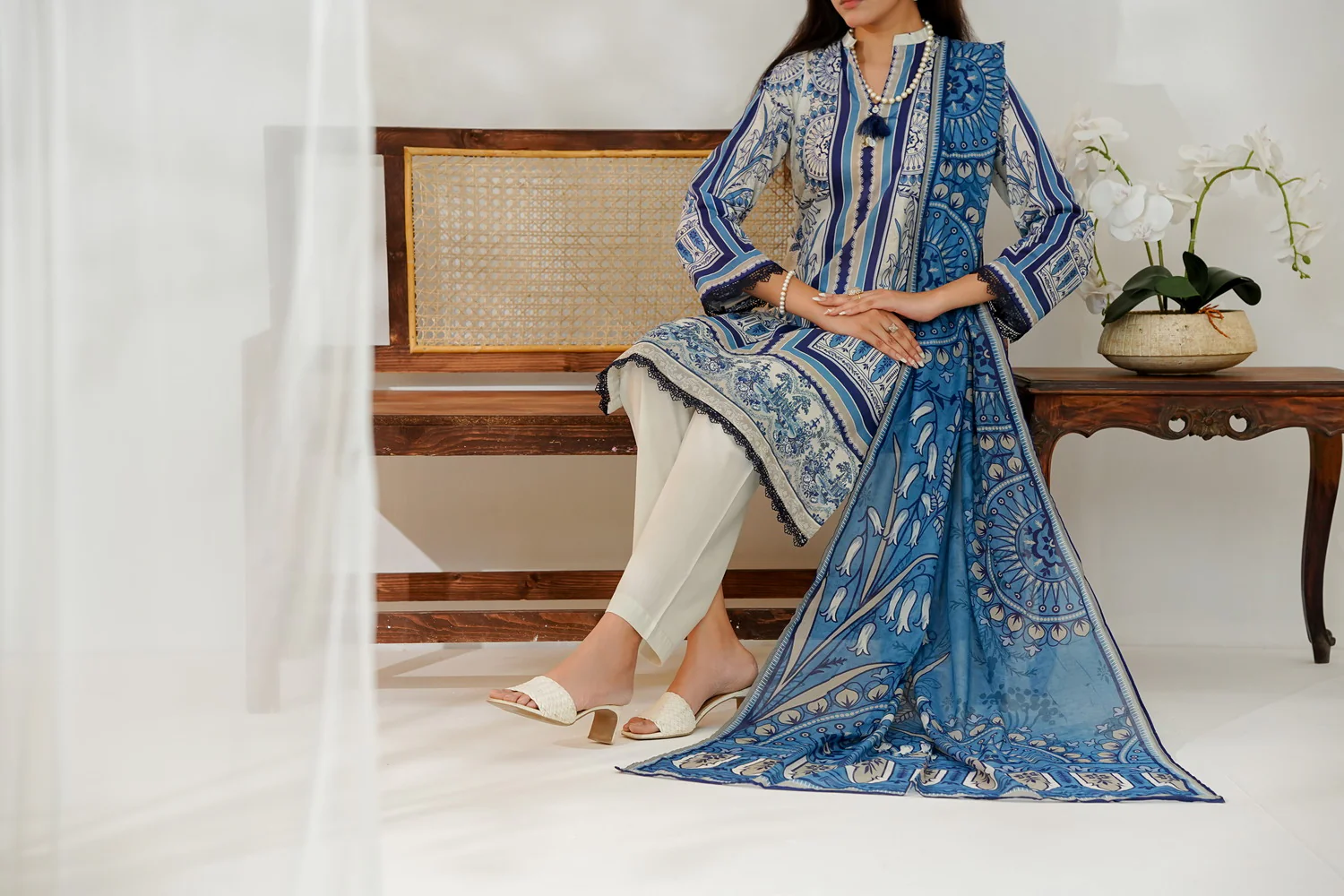 Ayesha Alishba Lawn D-648 - Image 6