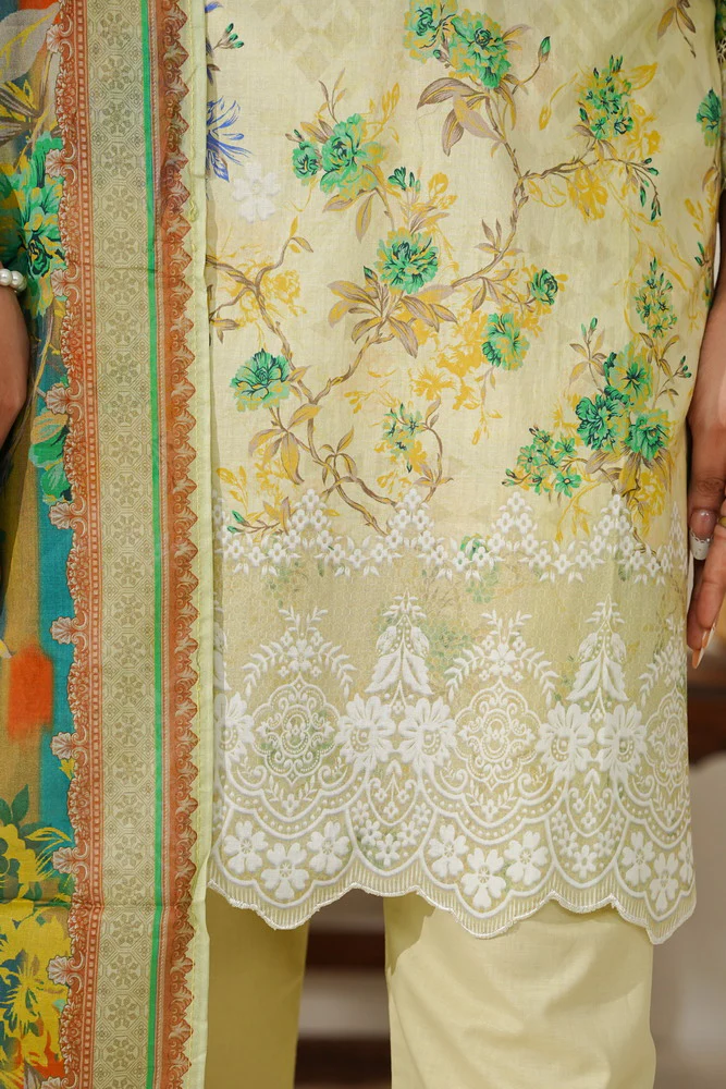 Ayesha Alishba Lawn D-651 - Image 2