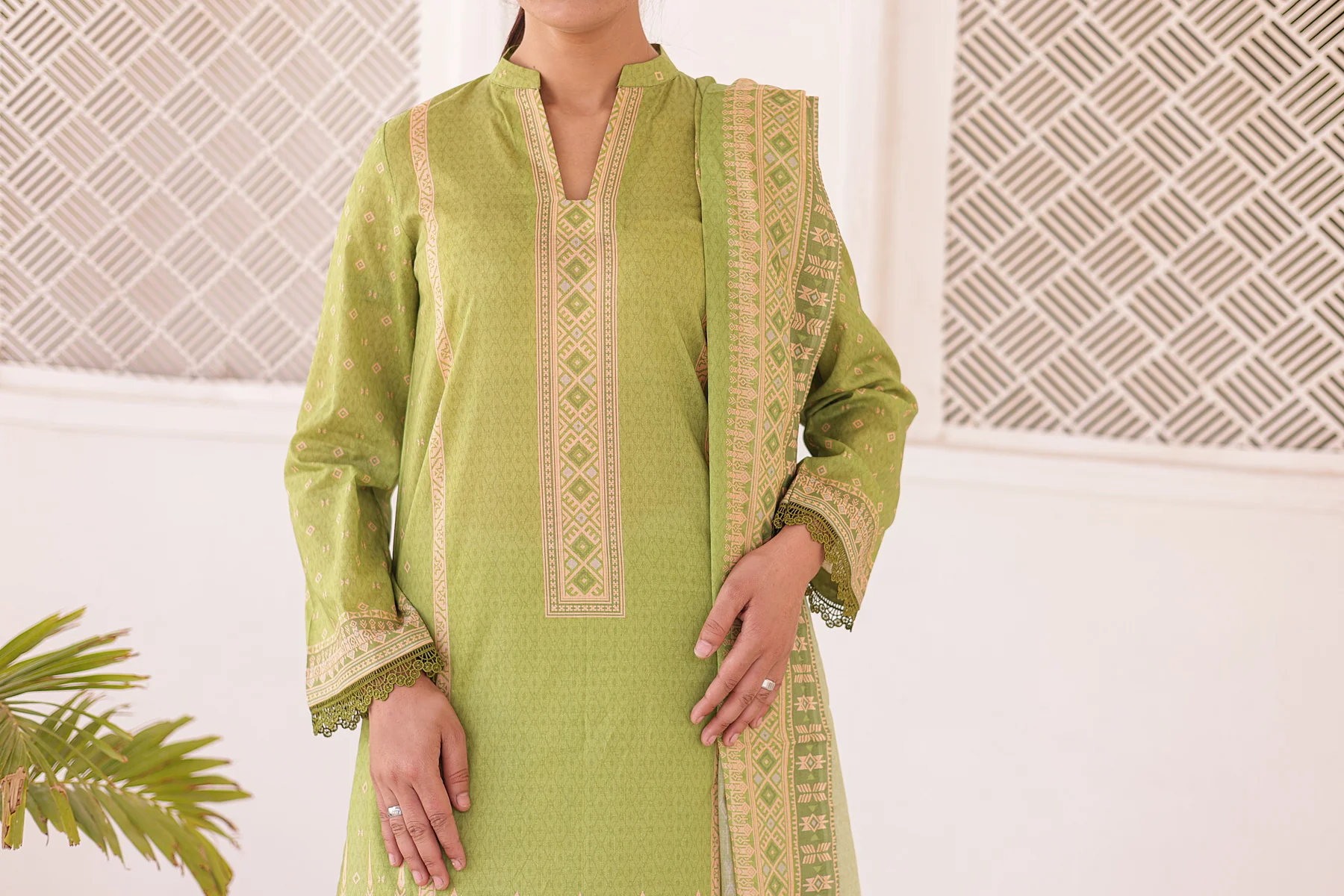 Misri Lawn D-365 - Image 3