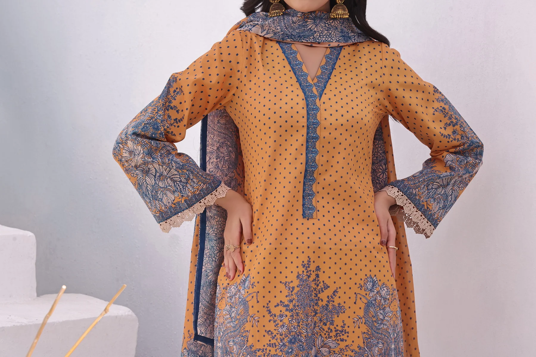 Misri Lawn D-371 - Image 3