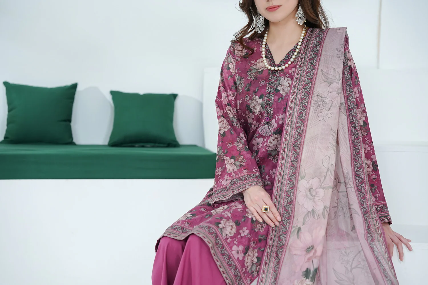 Misri Lawn D-749 - Image 2