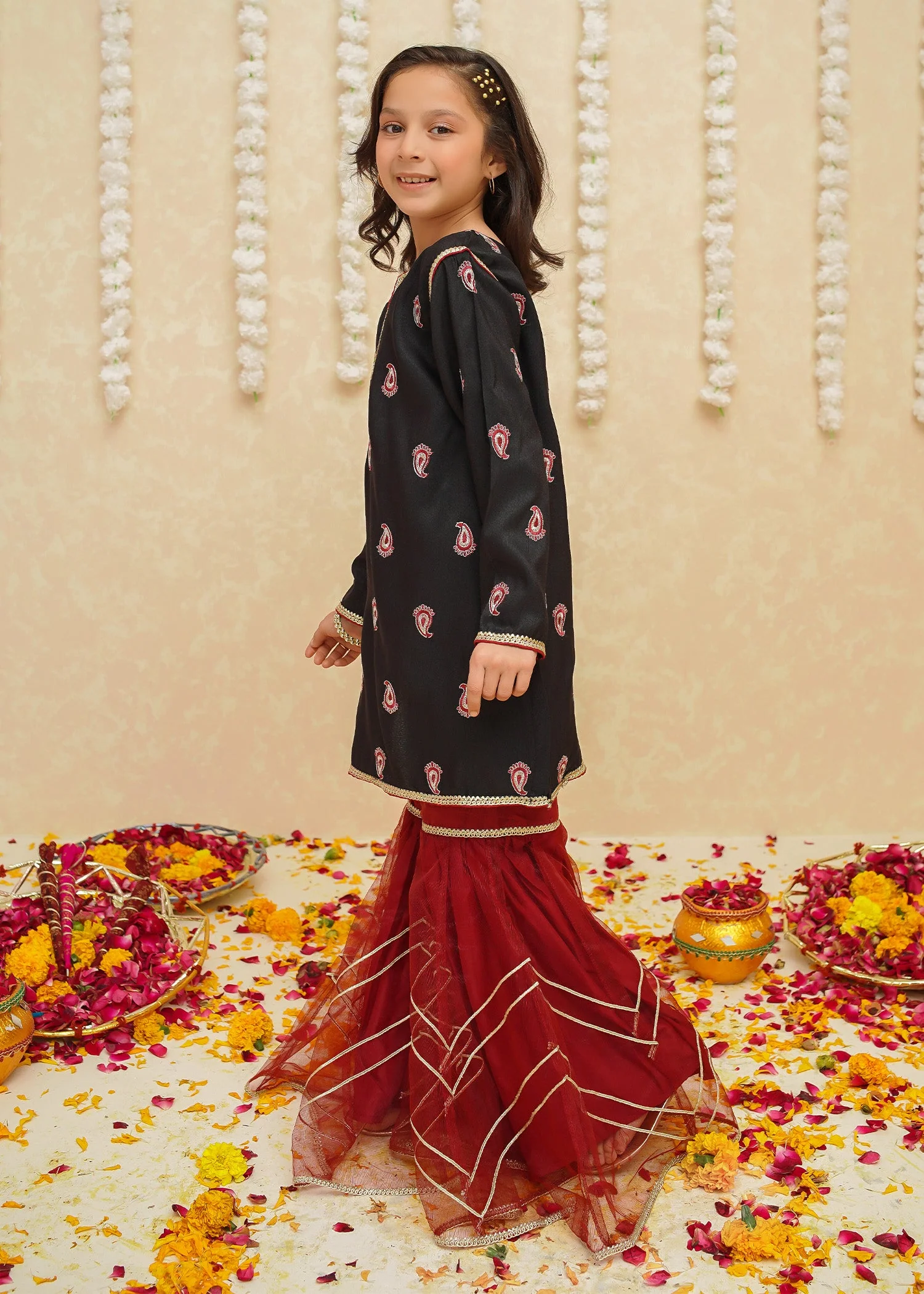 8885 | Black - Image 2