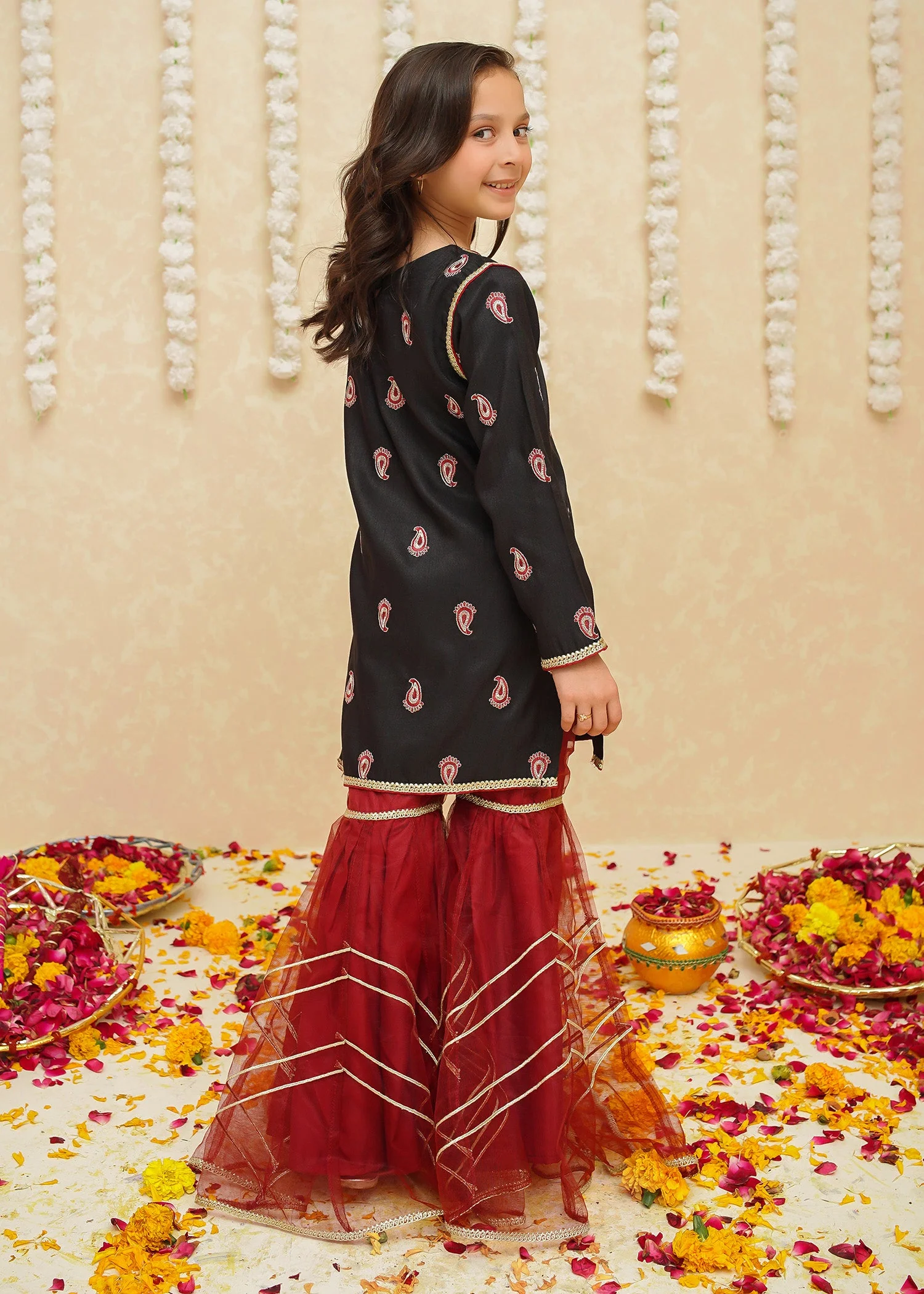 8885 | Black - Image 4