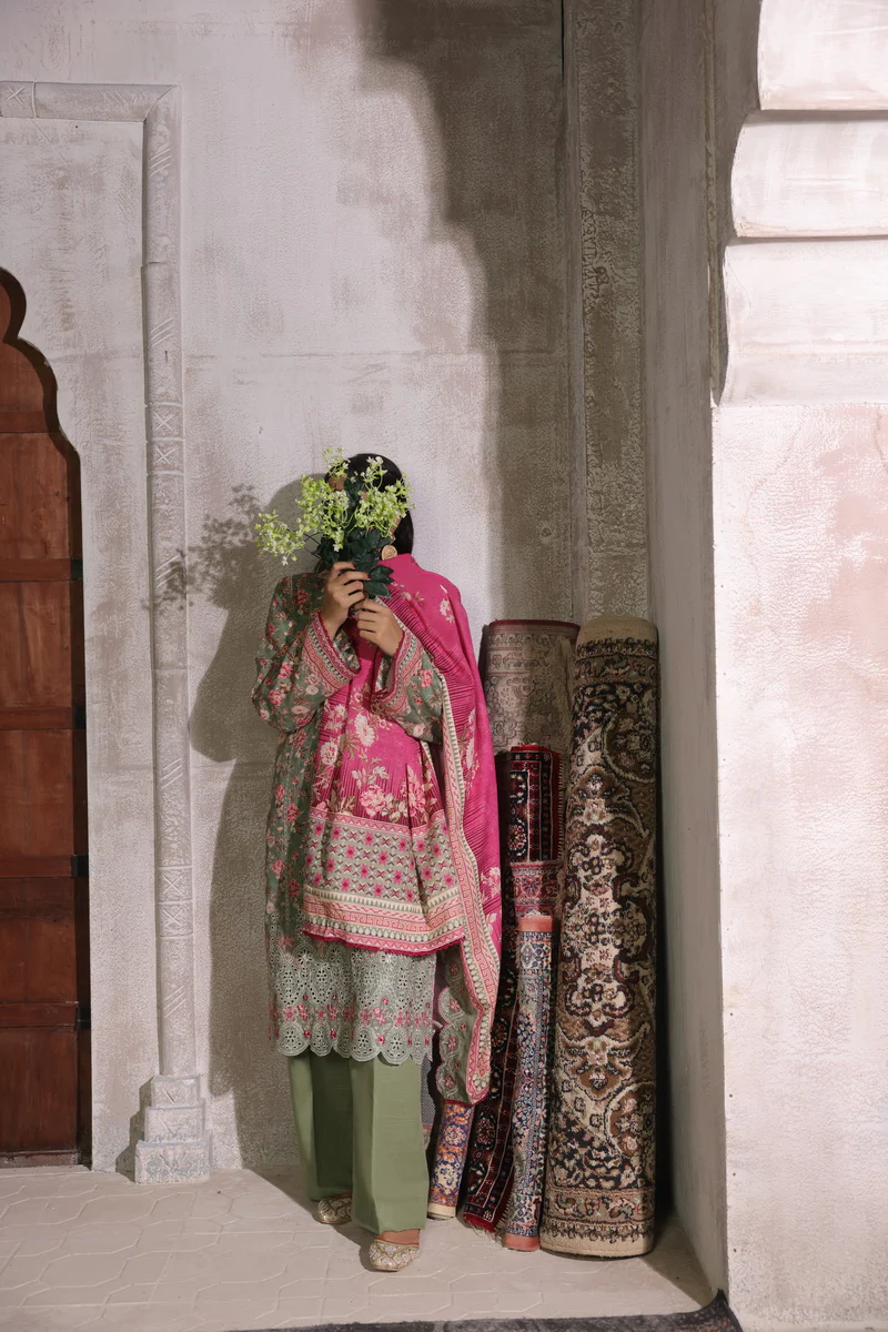 Shahkar Emb Khaddar D-008 - Image 4