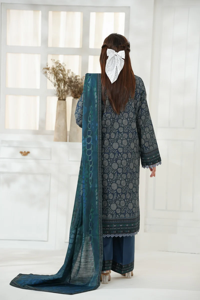 Shahkar Print Khaddar D-016 - Image 3