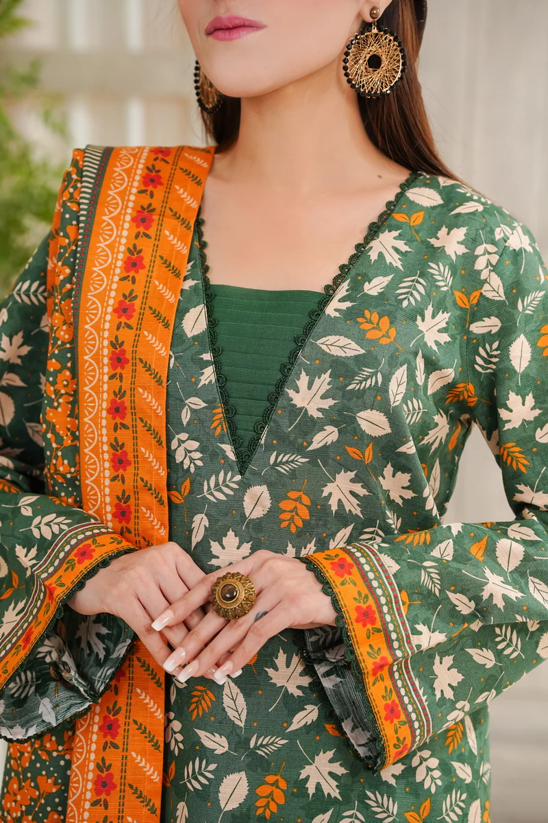 Shahkar Print Khaddar D-5515 - Image 4