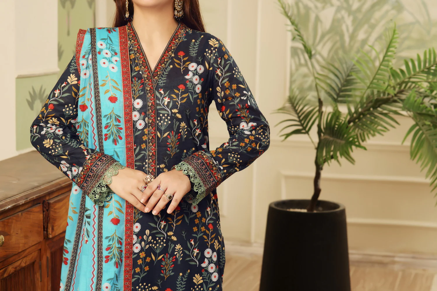 Sufinas Lawn D-445 - Image 5
