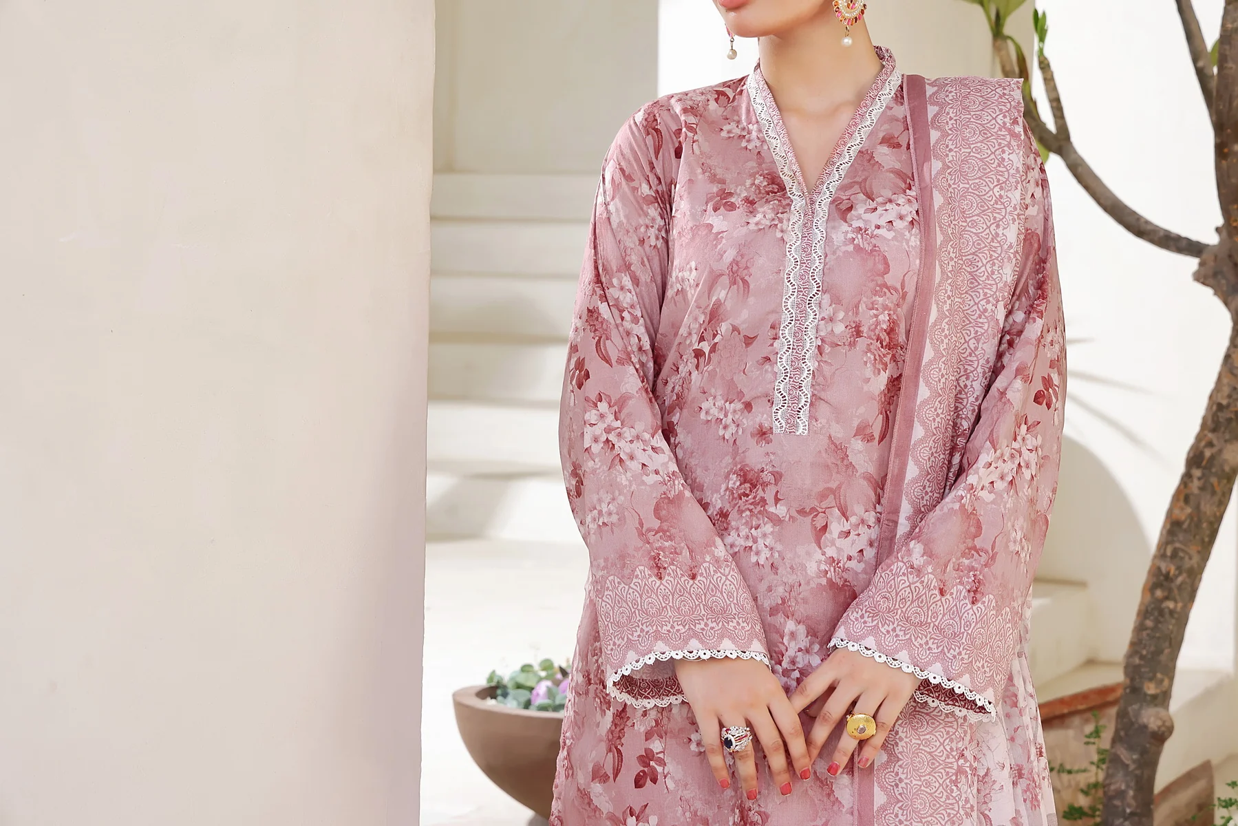 Sufinas Lawn D-657 - Image 4