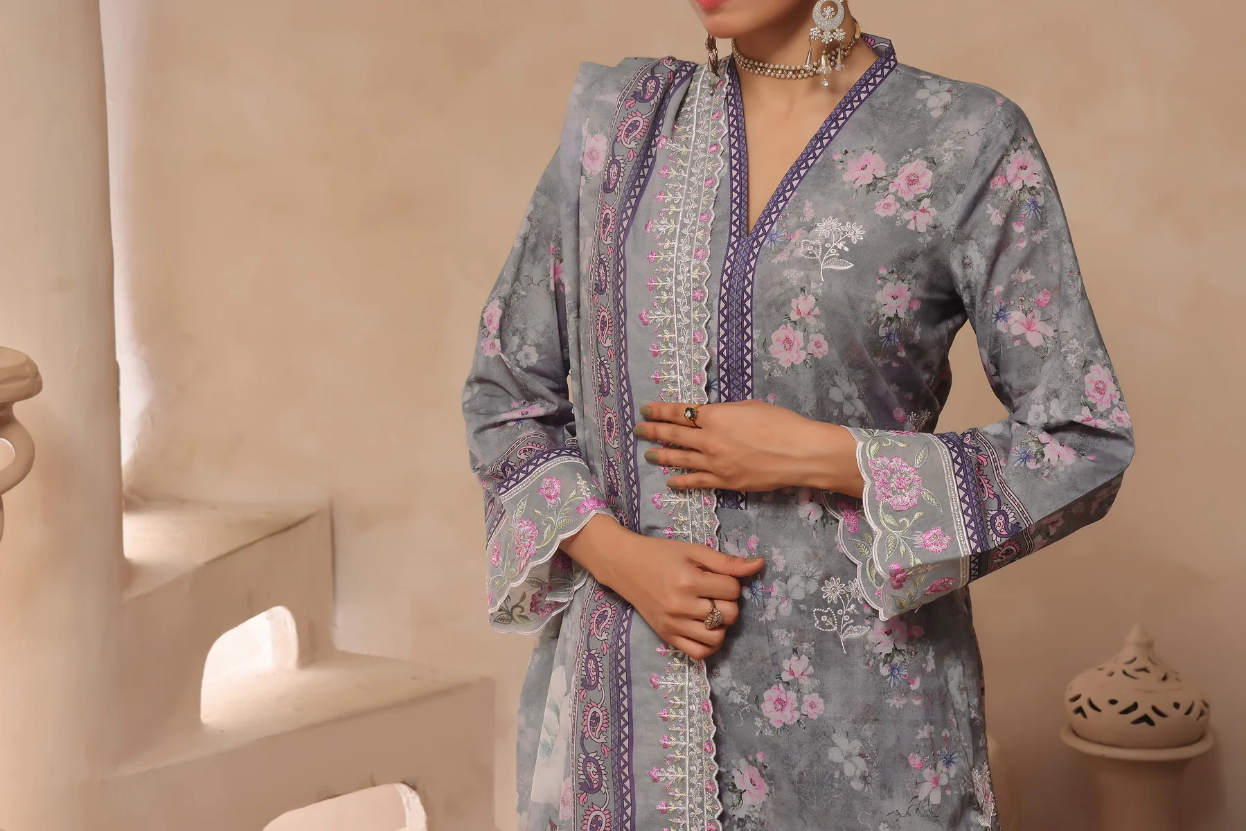 Zynah Chikankari D-601 - Image 4