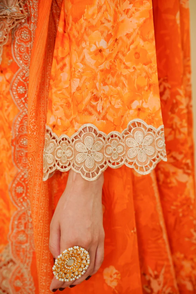 Zynah Chikankari D-606 - Image 5